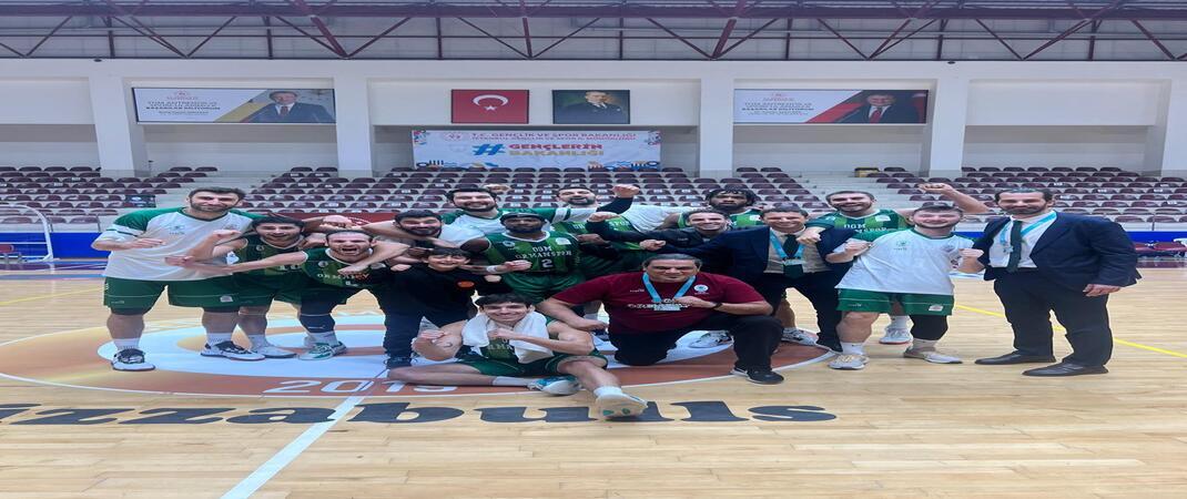 ERKEK A TAKIMIMIZ İSTANBUL'DAN GALİBİYETLE AYRILIYOR
