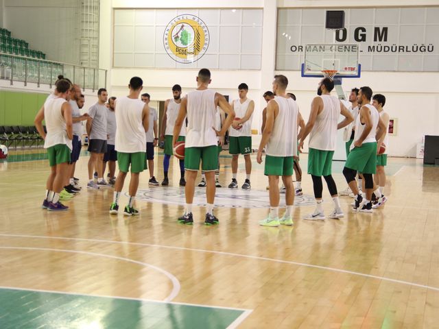 'ERKEK BASKETBOL A TAKIMIMIZ YENİ SEZONU AÇTI'