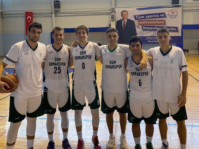 'GENÇ ERKEK BASKETBOL TAKIMIMIZ ANKARA 3.SÜ OLDU!
