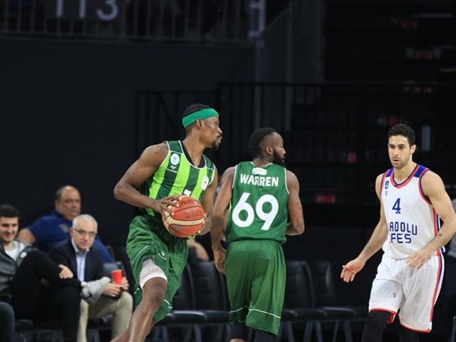 İLK MAÇIMIZDA ANADOLU EFES'E KAYBETTİK 93 - 82