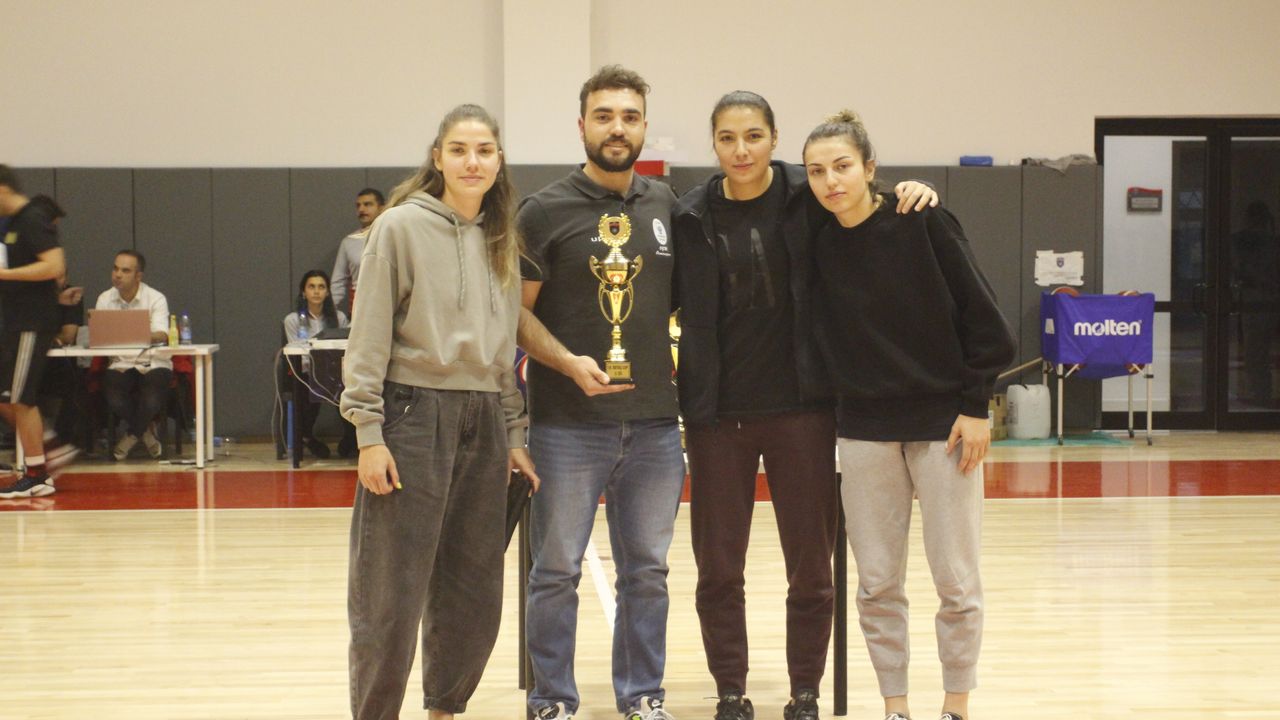 'KADIN A TAKIMIMIZ 19.BOTAŞ CUP 3.SÜ OLDU'