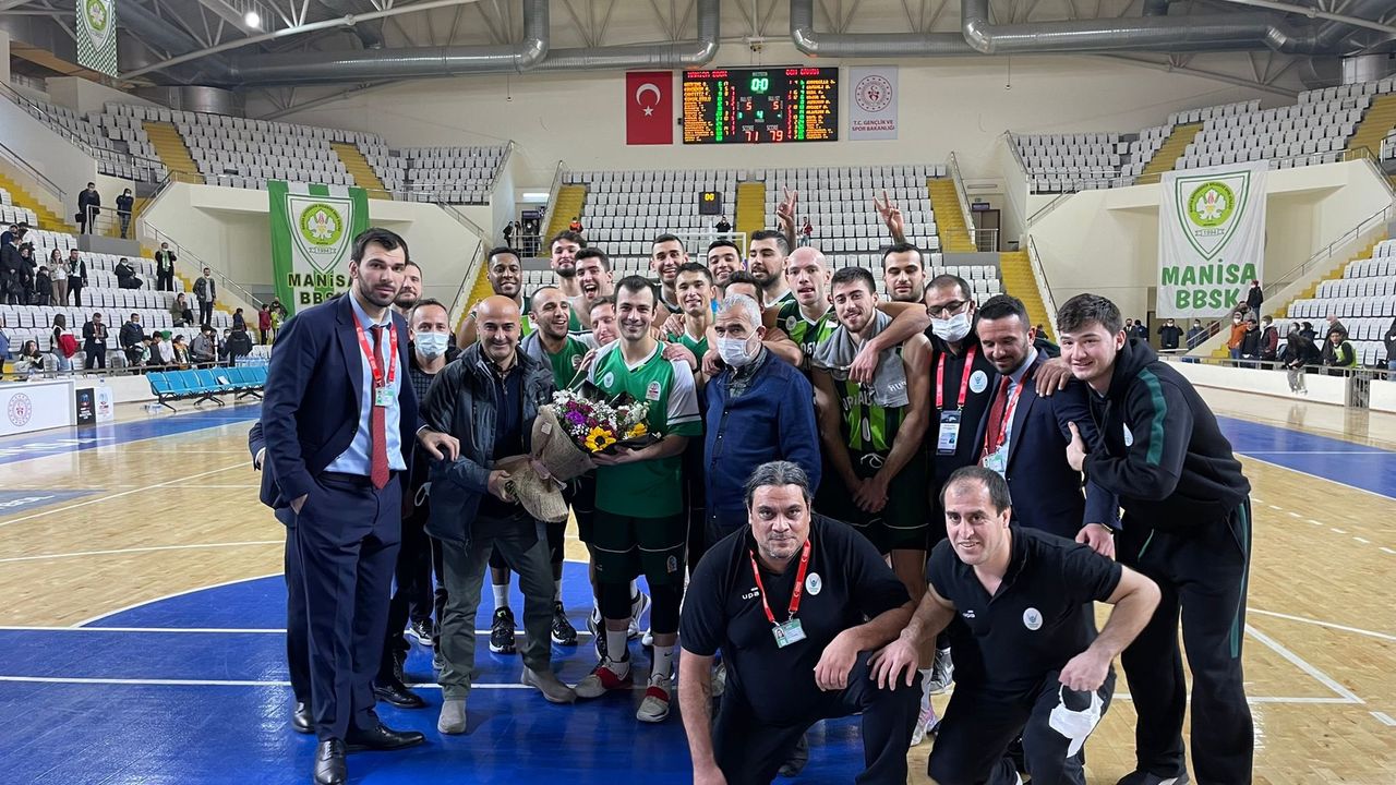'MANİSA BÜYÜKŞEHİR BELEDİYESPOR:71-OGM ORMANSPOR:79'
