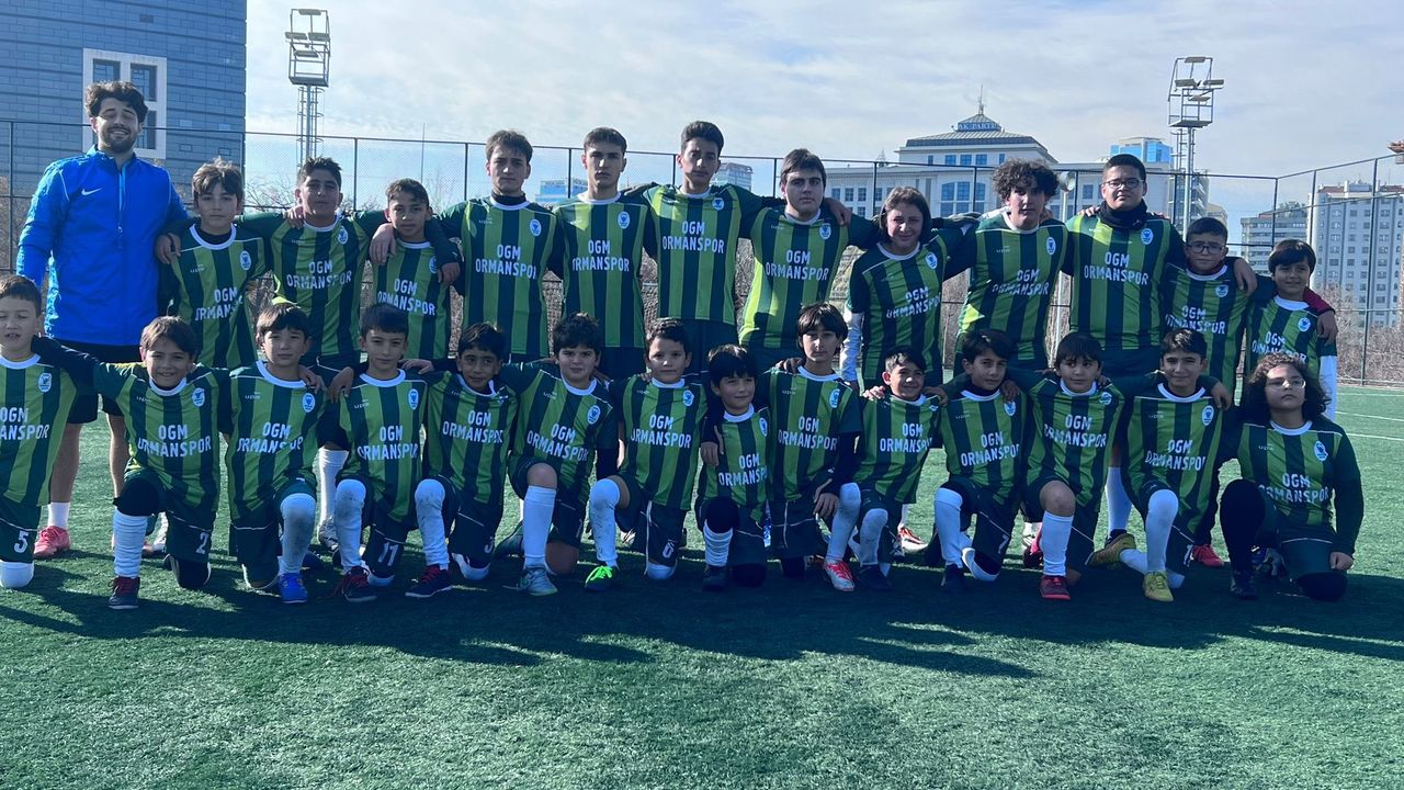 'OGM ORMANSPOR FUTBOL SPOR OKULU KAYITLARIMIZ DEVAM EDİYOR!'