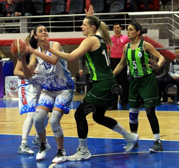 ORMANIN PERİLERİ SAMSUN'DAN GALİBİYET İLE DÖNÜYOR