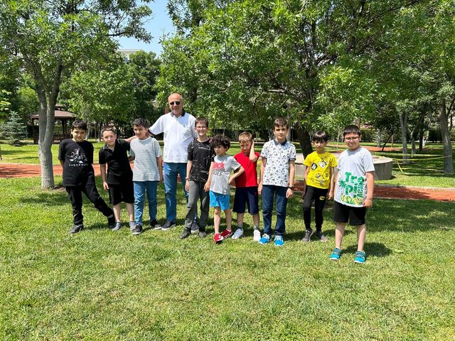 'SATRANÇ KURSU ÖĞRENCİLERİMİZ PİKNİKTE BULUŞTU'